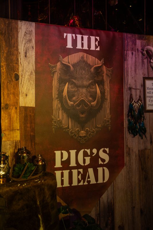 豬頭酒吧裝飾
