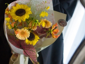 金色向日葵鮮花畢業花束