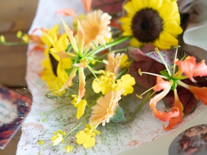 橘色系花朵鮮花束