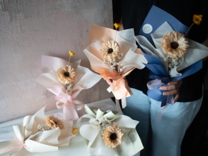 畢業索拉花小花束