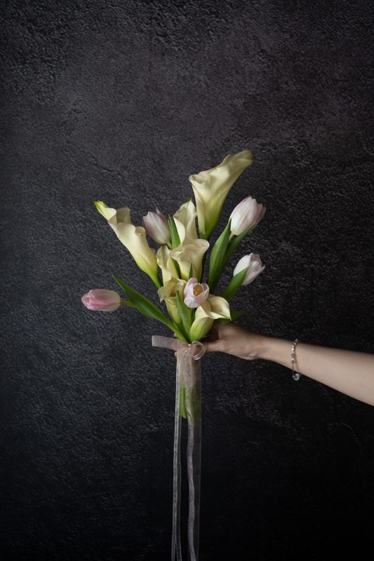 鮮花捧花｜海芋+鬱金香 簡約小捧花