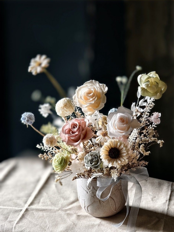 盆花 5 永生桌花 a bouquet of flowers in a vase 高端花藝訂製 精品花禮設計 村家鮭女實拍