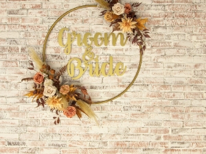 Alternative view of 金環仿真花圈(大)