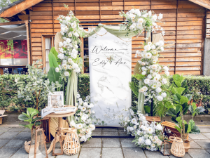 戶外婚禮佈置，浪漫自然的戶外婚禮場景設計