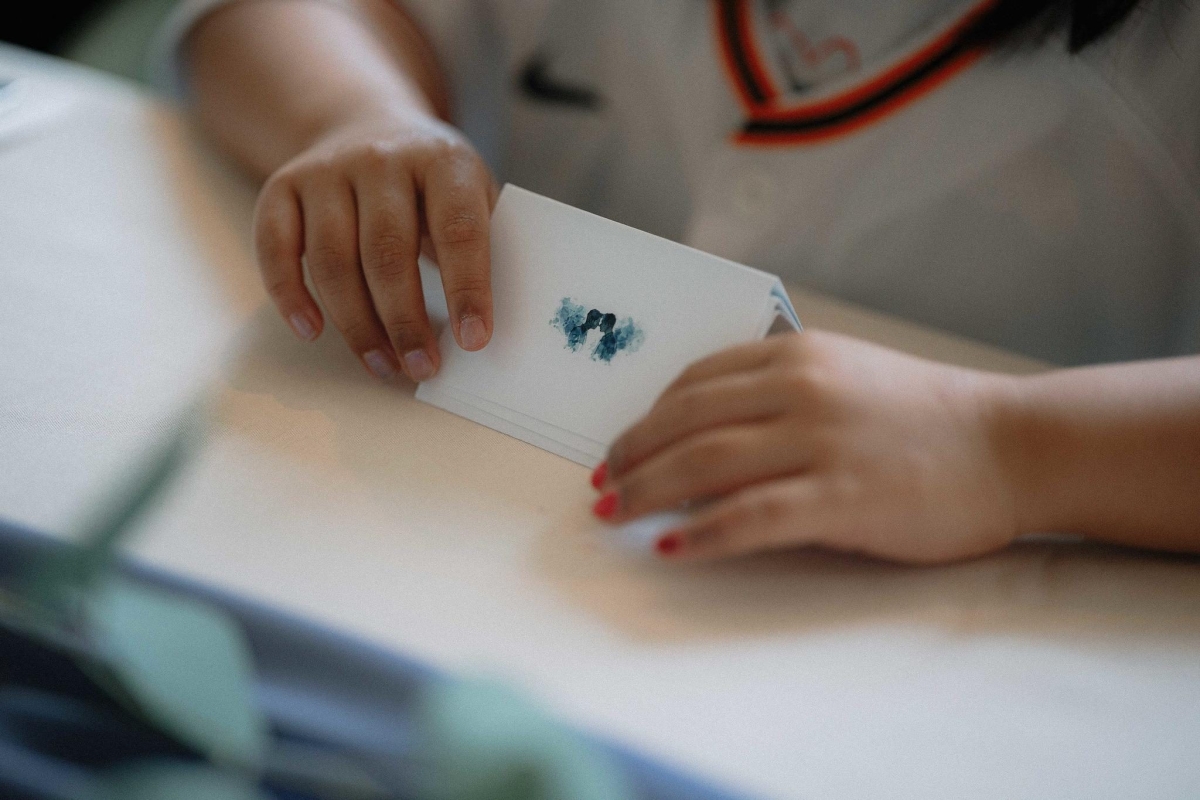 LINE ALBUM 愛如潮水 240326 42