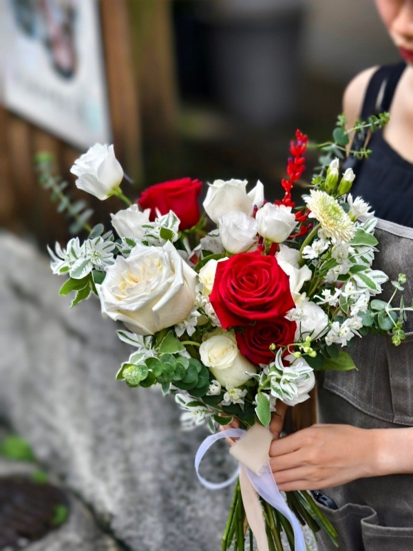 LINE ALBUM 鮮花捧花參考圖3800簡易捧花2500 240723 15