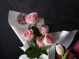 Alternative view of 七夕情人節｜微光三色 晨粉鮮花小花束S size